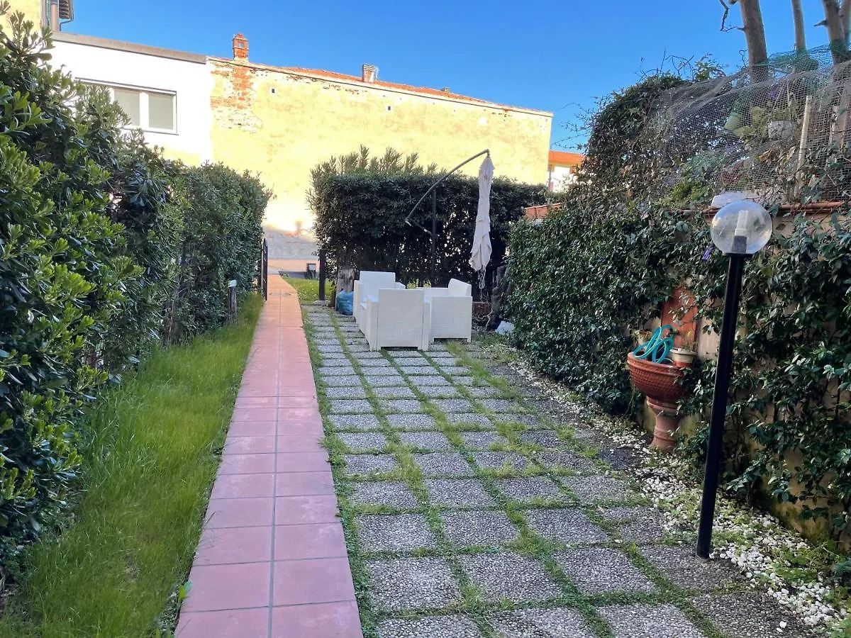 Bed & Breakfast Sunrise Bed and Breakfast Marina Di Pisa