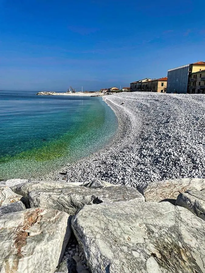 Sunrise Bed & Breakfast Marina Di Pisa Italy