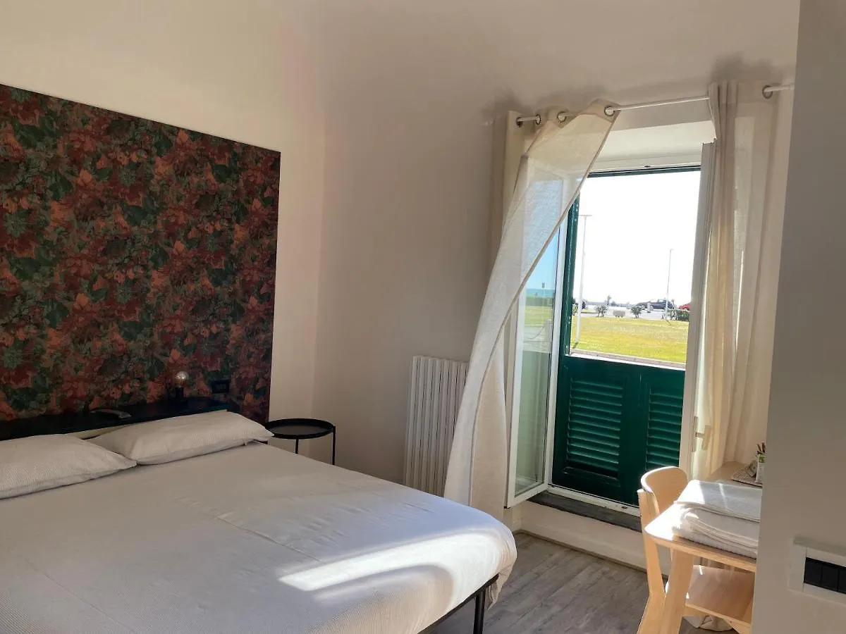 Sunrise Bed and Breakfast Marina Di Pisa Italië